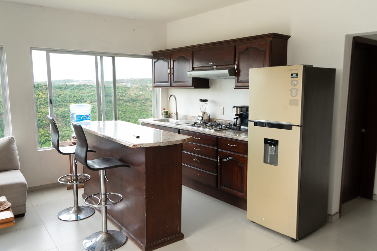 Cocina moderna y equipada de Villa Aries